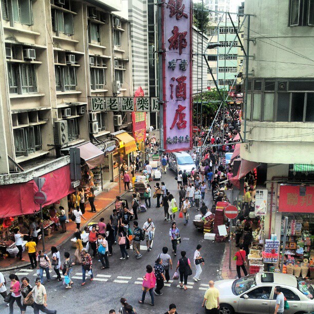 Slice of life in Tsuen Wan. #hongkong