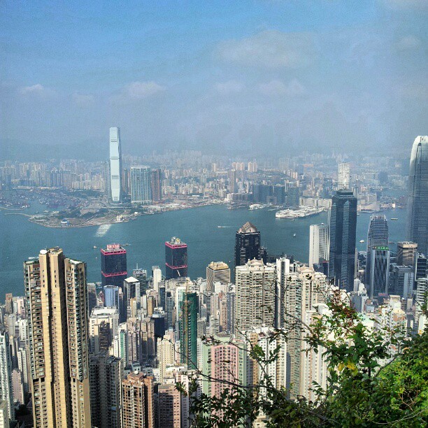 View from Lugard Road. #hongkong