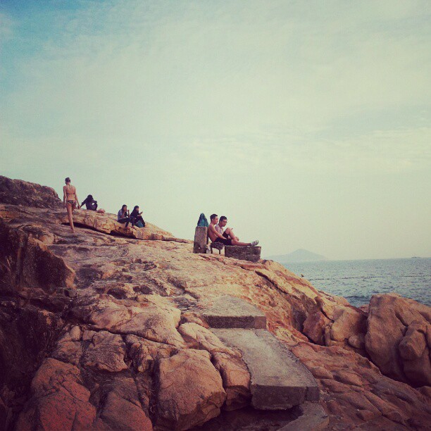 On the rocks. #hongkong