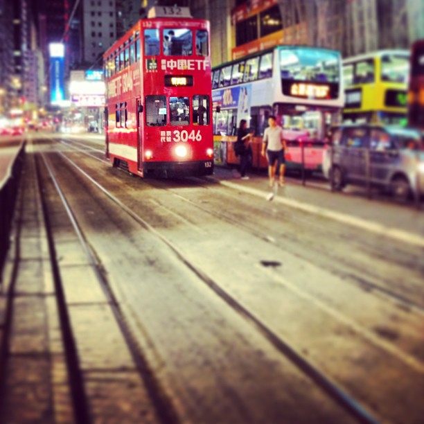 Oncoming #hongkong #tram at #night. #hkig