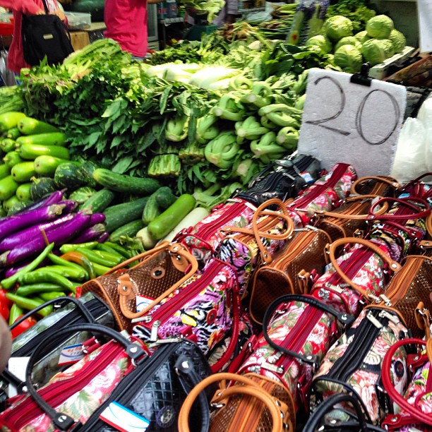 #handbags or #vegetables? tough #shopping choices on the #street #market of #hongkong. #hkig