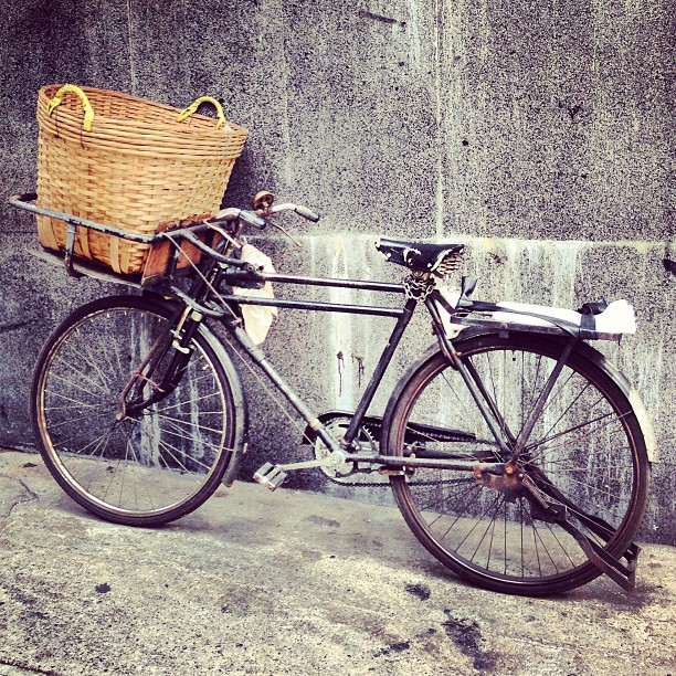 #hongkong version of #bicycle #messengers. #hkig