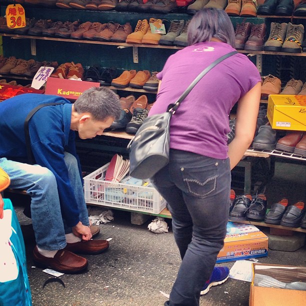 #street #shoe #stall in #shamshuipo #hongkong. #hkig