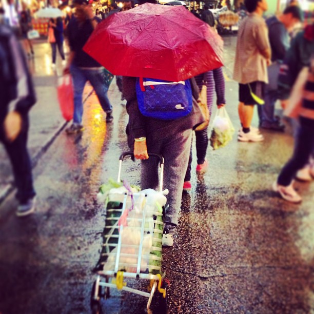 Grocery #shopping in the #rain. #hongkong #hk #hkig