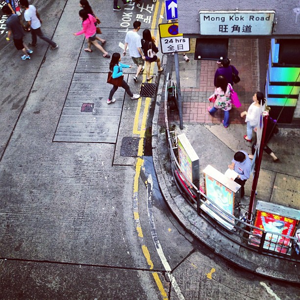 People walking on #mongkok #road. #hk #hongkong #hkig