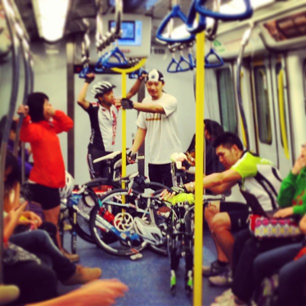 #cyclists on the #MTR. Pop off the front wheel or fold your #bicycle and you're good to go. #hongkong #hk #hkig