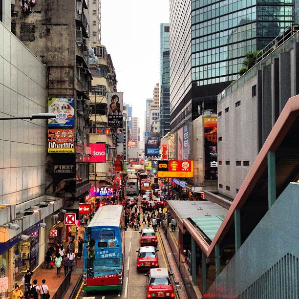 #mongkok #street scene. #hongkong #hk #hkig
