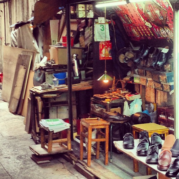 The #street #cobbler #stall. Old school #mens #shoes for sale too. #hongkong #hk #hkig.