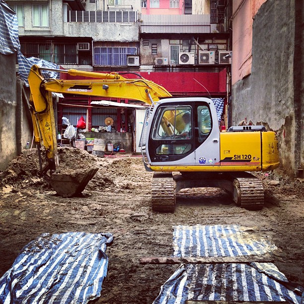 #construction work going on. #excavator on site in a tiny lot. #hk #hongkong #hkig