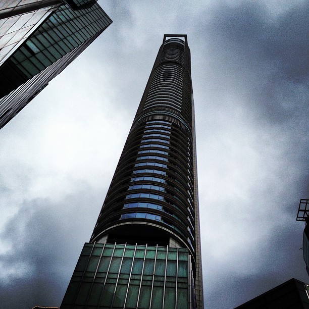 #tower of #glass and #steel, stretching into the sky. #hongkong #hk #hkig