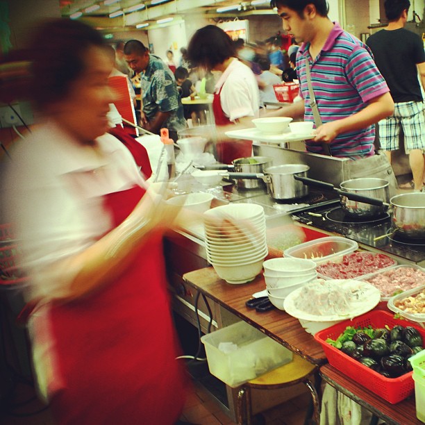 A #canteen #lunch in #kwuntong. Assembly line #food moves #fast, fast, fast! #hongkong #hk #hkig
