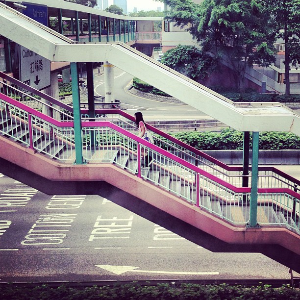 #stairs lead up to an #overhead #pedestrian #bridge. #hongkong #hk #hkig