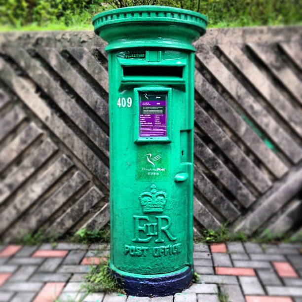 An #old school #hongkong #metal cylindrical #postbox. #hk #hkig