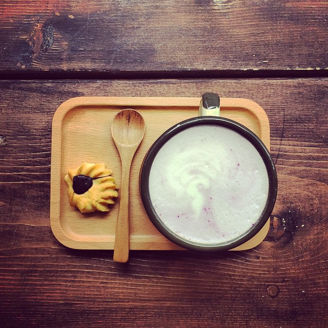A #SweetPotato #latte at #Toolss #cafe in #ShekKipMei. #HongKong #hk #hkig #coffee