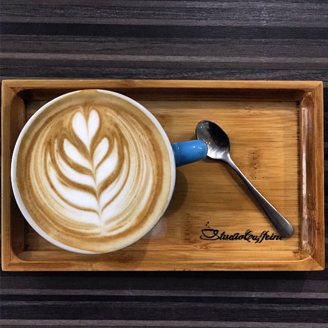 A #latte at #StudioCaffeine in the #Jordan area. #coffee #cafe #HongKong #hk #hkig