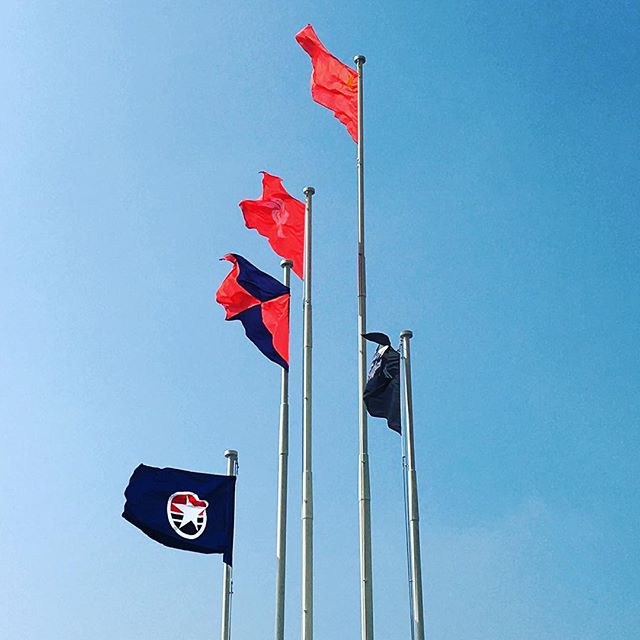 #flags fly at the #tsimshatsui harbour front. #hongkong #hk #HKIG