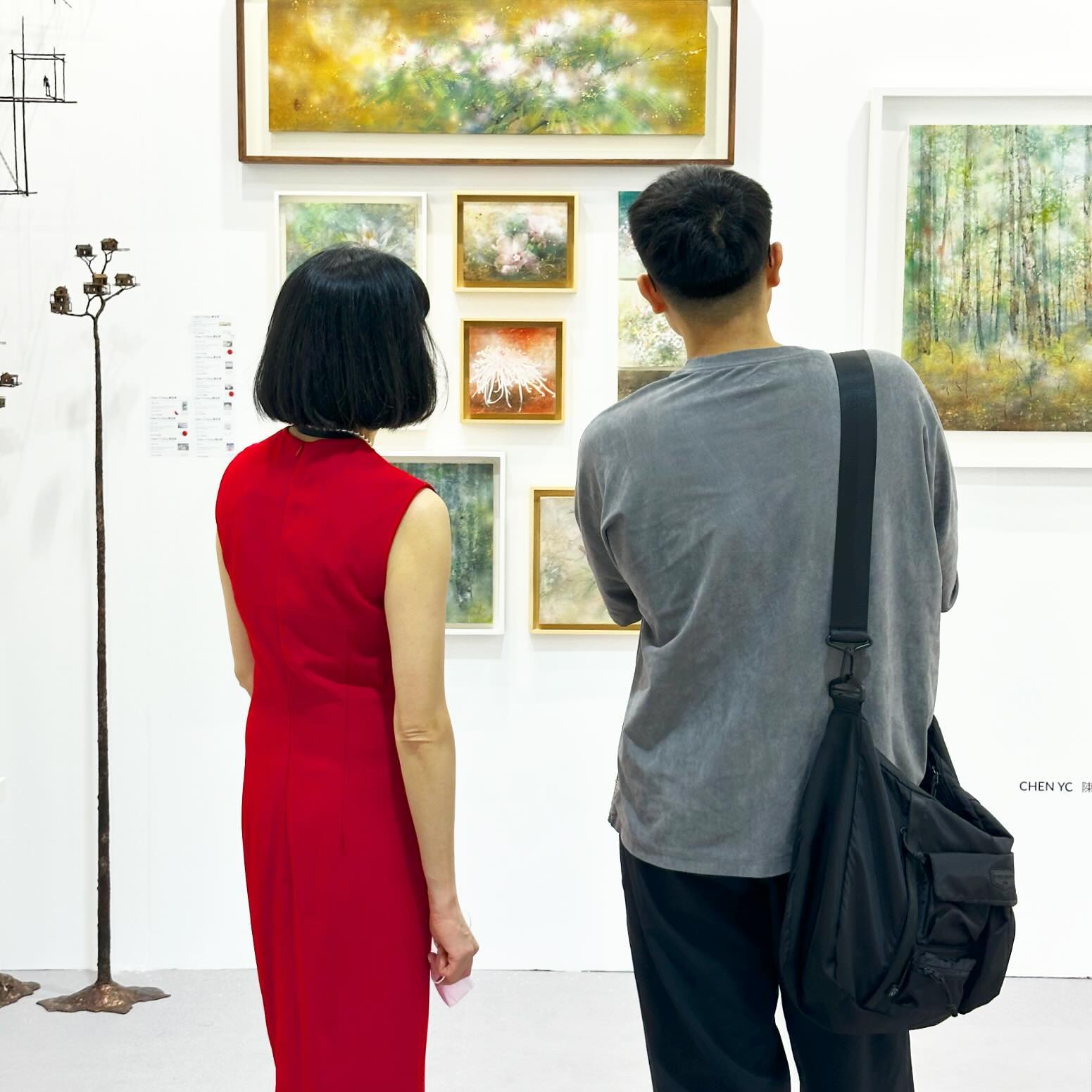 Exhibitors and visitors at ArtCentral 2024, HongKong. hk hkig