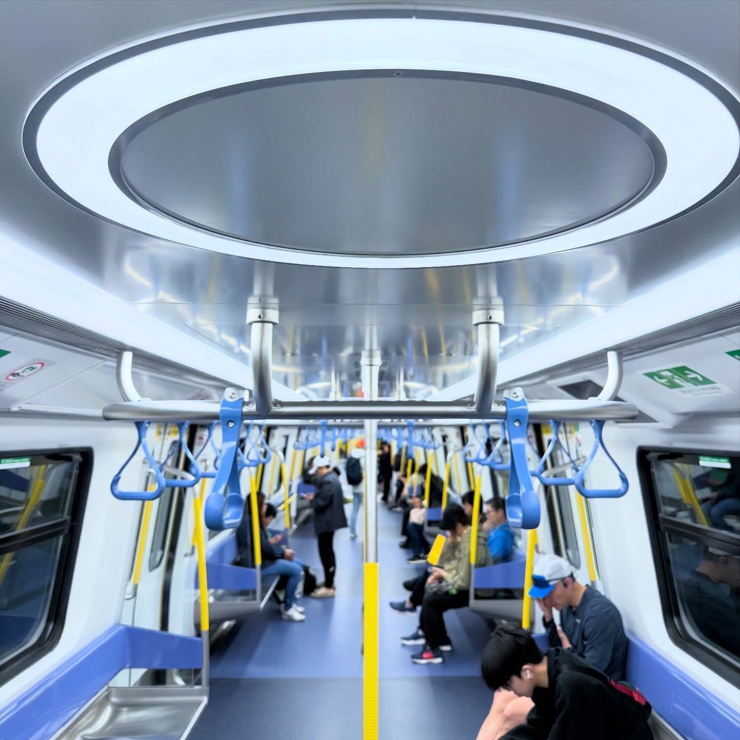 On the hongkong mtr. symmetry train hk hkig