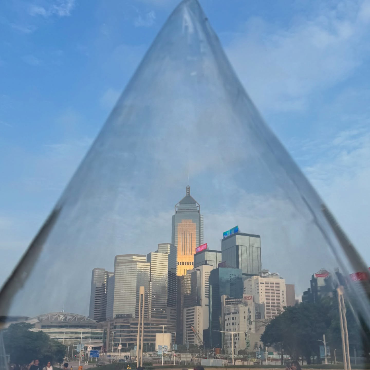 Wan Chai in a drop of water. Well, plastic water droplet anyway. It’s the “Dancing Water Drops” installation by @simonma_official at Tamar Park. WanChai TamarPark hongkong hk hkig