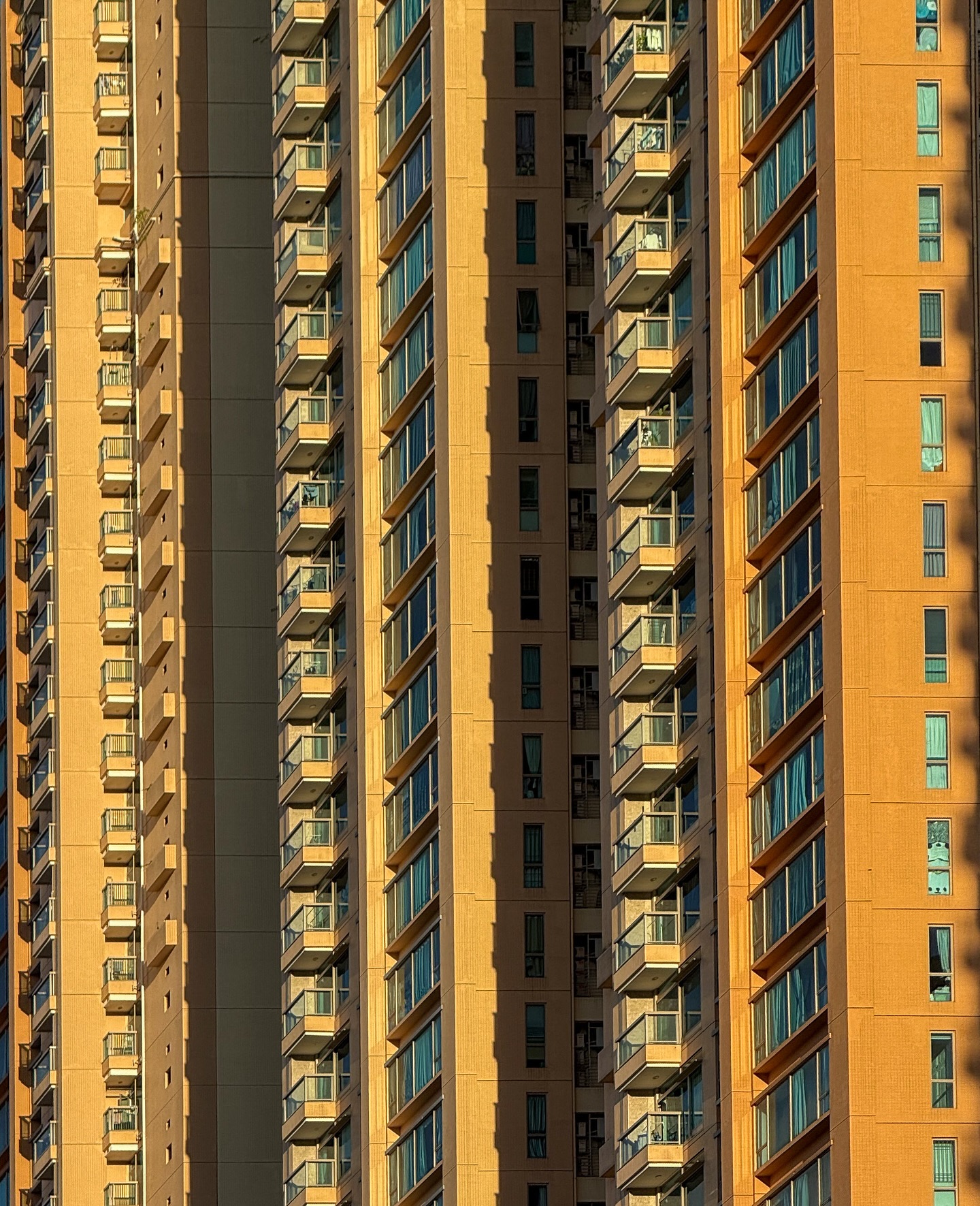 Hong Kong is pretty dense. hongkong hk hkig urbandensity urban buildings architecture