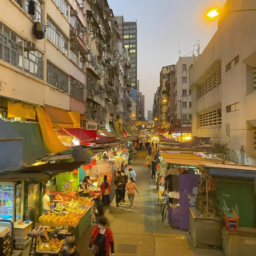 CantonRoadMarket. This streetmarket is broken up by Argyle Street